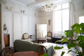 Appartement bourgeois de 100m carré au cœur de Bordeaux